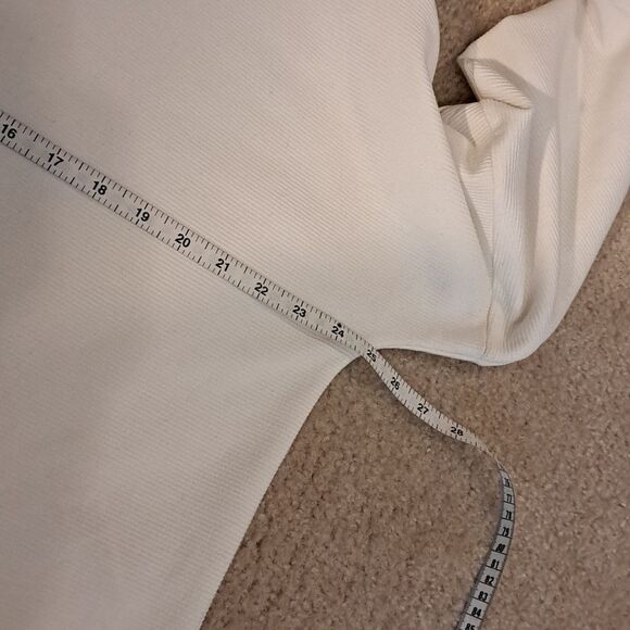 Zenergy by Chico’s Women’s Top Large Off White Mock Turtleneck Cold Shoulder - Picture 11 of 13